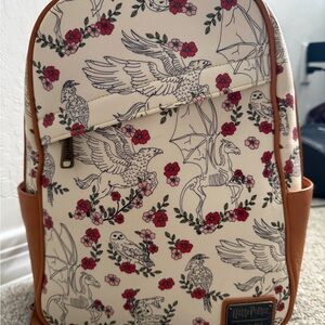 Loungefly - Harry Potter - Mythical Creatures backpack & wallet
